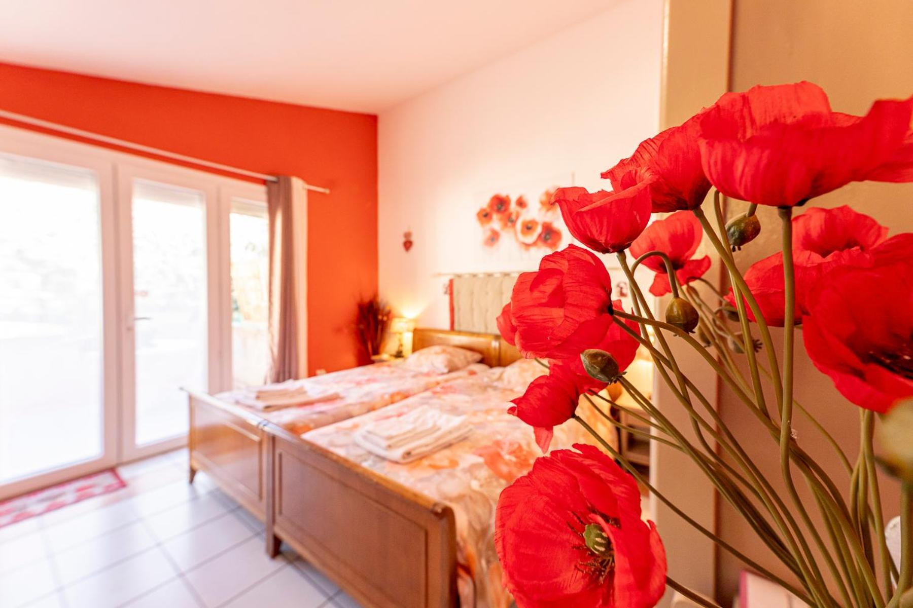 La Bastide Des Roses Bed & Breakfast Saint-Julien-d'Asse Eksteriør bilde